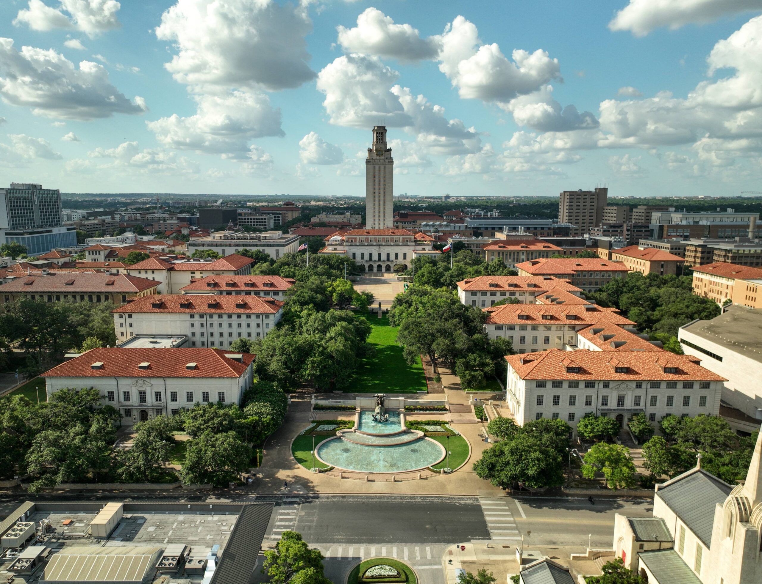 apartments near UT Austin